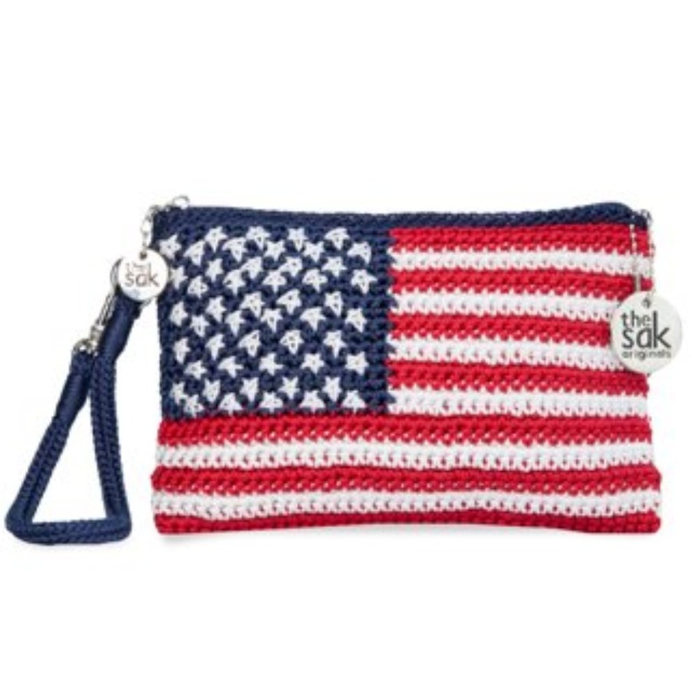 The sak crochet craze Wristlet, US flag